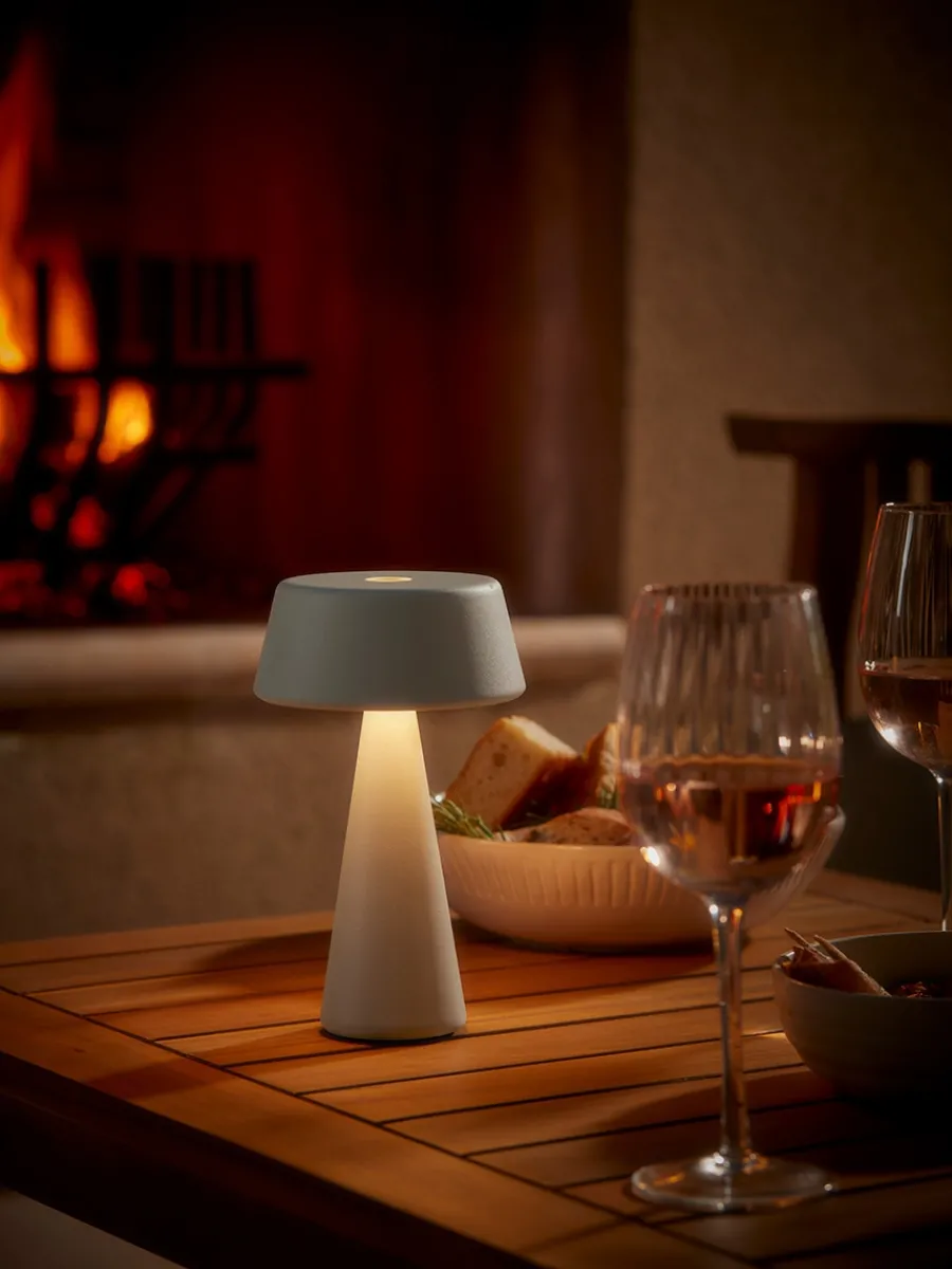 Cox & Cox Decorative Outdoor Lights|Decorative Outdoor Lights<Aldan Outdoor Table Lamp - White