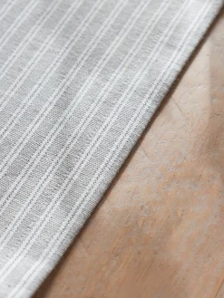 Cox & Cox Kitchen Accessories & Tableware<Anora Table Runner