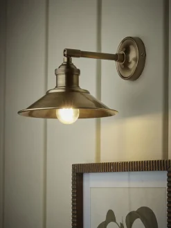 Cox & Cox Wall Lights<Antique Brass Wall Light