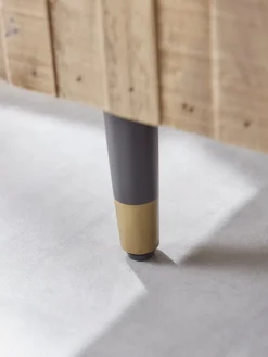 Cox & Cox Media Units<Astoria Media Unit