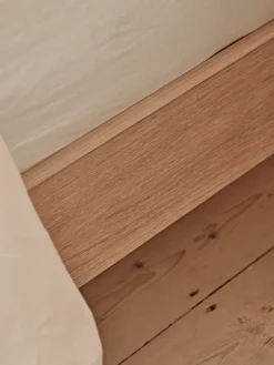 Cox & Cox Beds, Headboards & Mattresses<Bergen Oak Superking Bed - Natural