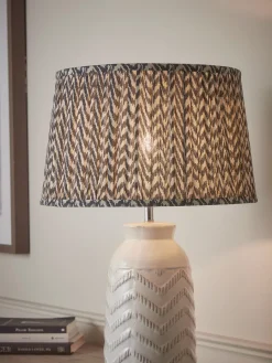Cox & Cox Shades<Black Tapered Chevron Shade