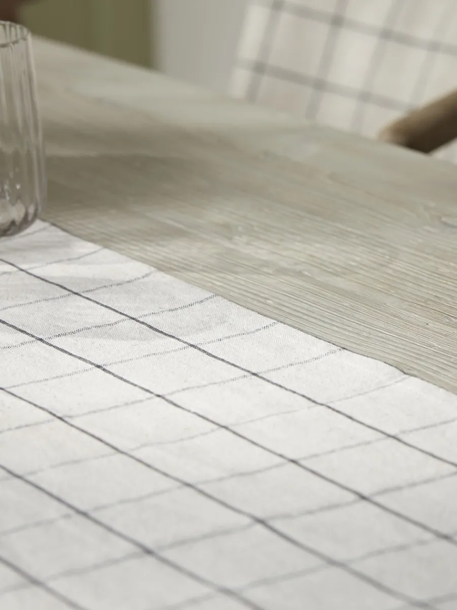 Cox & Cox Kitchen Accessories & Tableware<Cotton Table Runner - Checked