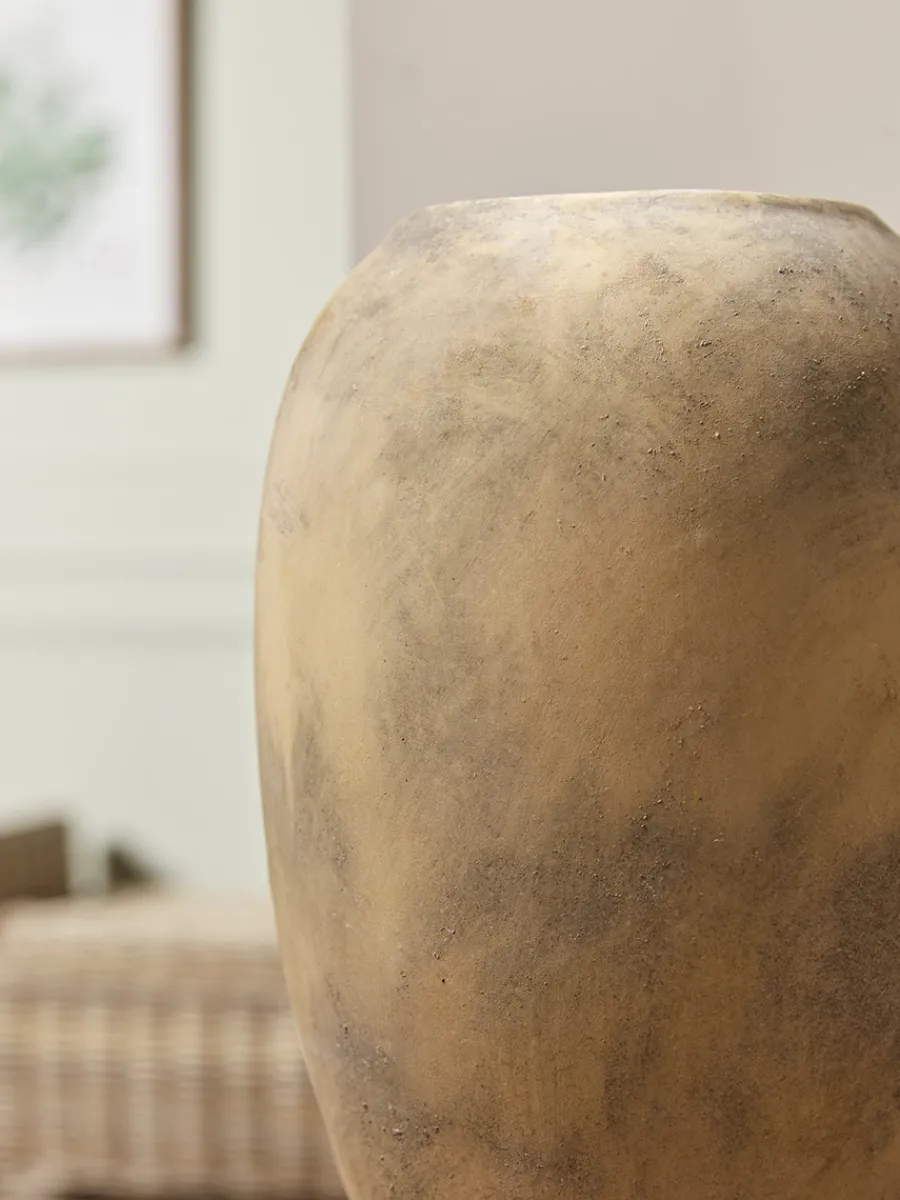 Cox & Cox Vases<Distressed Cement Vase