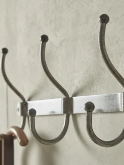 Cox & Cox Hooks & Hook Racks<Distressed Industrial Metal Hooks - Small