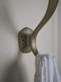 Cox & Cox Hooks & Hook Racks<Double Hook - Brass