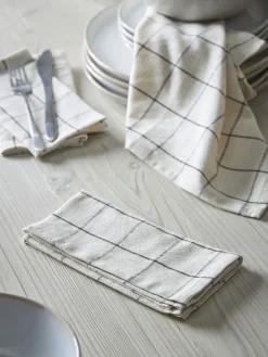 Cox & Cox Kitchen Accessories & Tableware<Four Cotton Napkins - Checked