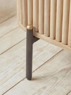 Cox & Cox Media Units<Freja Media Unit