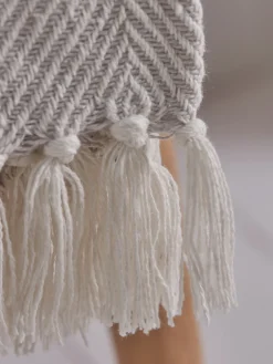 Cox & Cox Throws<Grey Chevron Throw