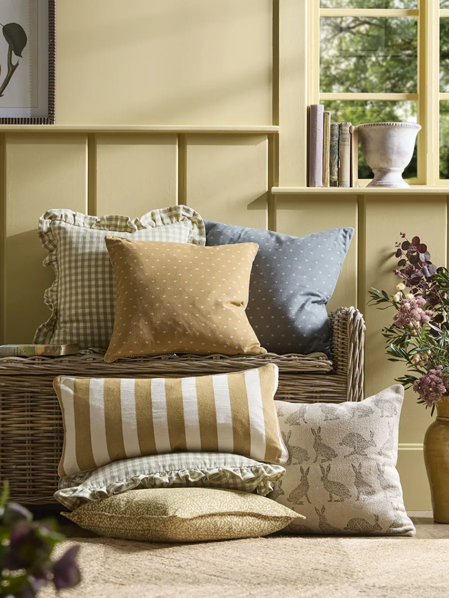 Cox & Cox Cushions|Cushions<Hare Cushion