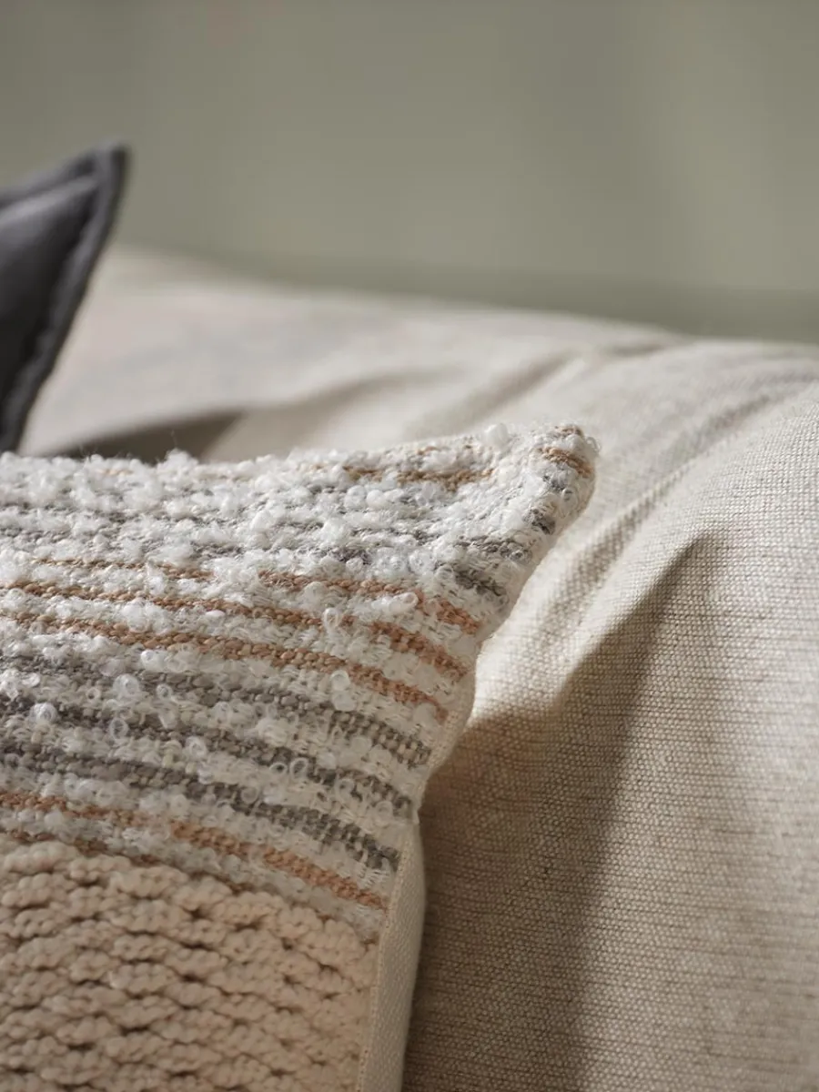 Cox & Cox Cushions|Cushions<Hernals Cushion