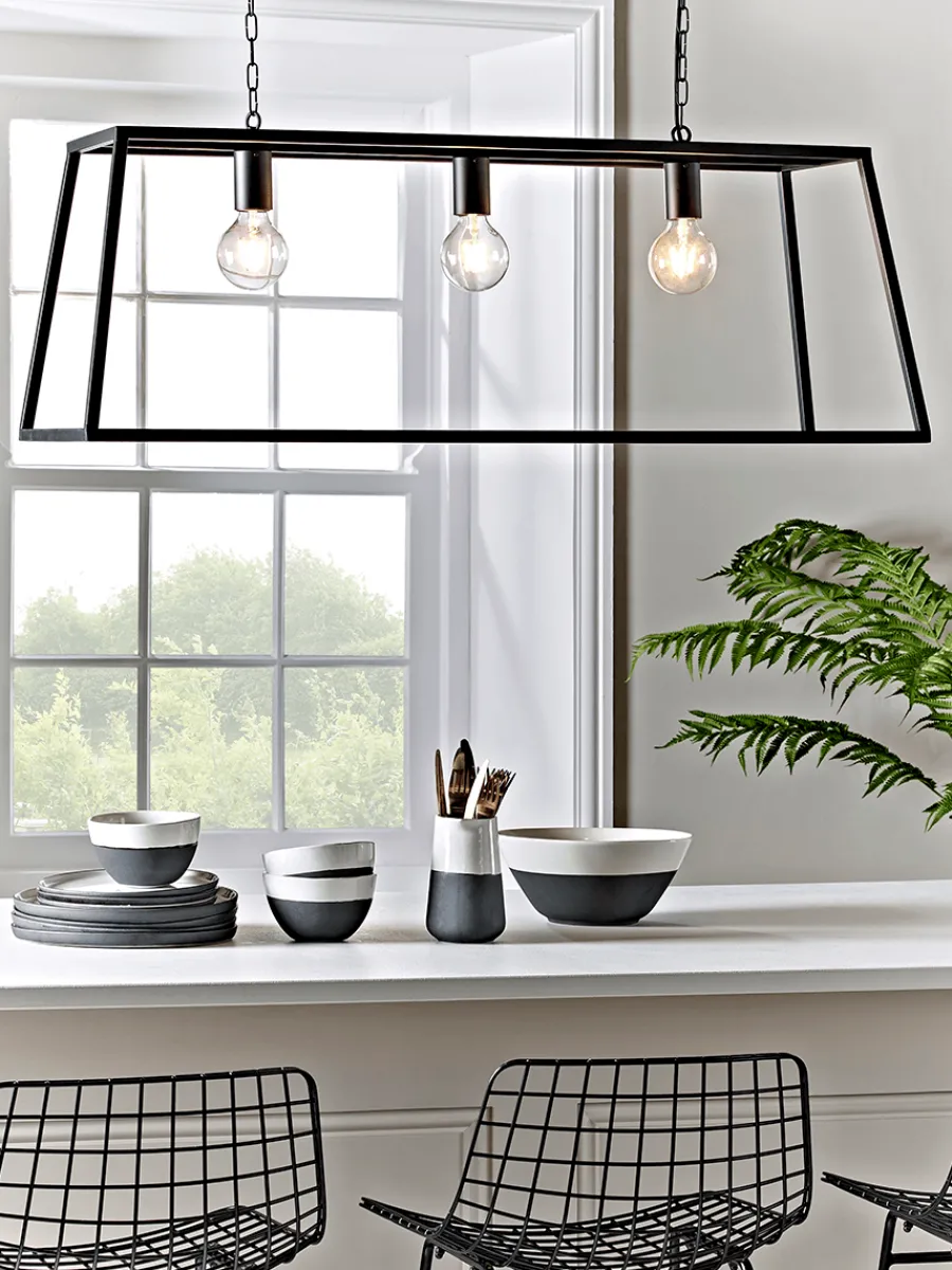 Cox & Cox Pendants<Large Metal Trapeze Pendant - Black