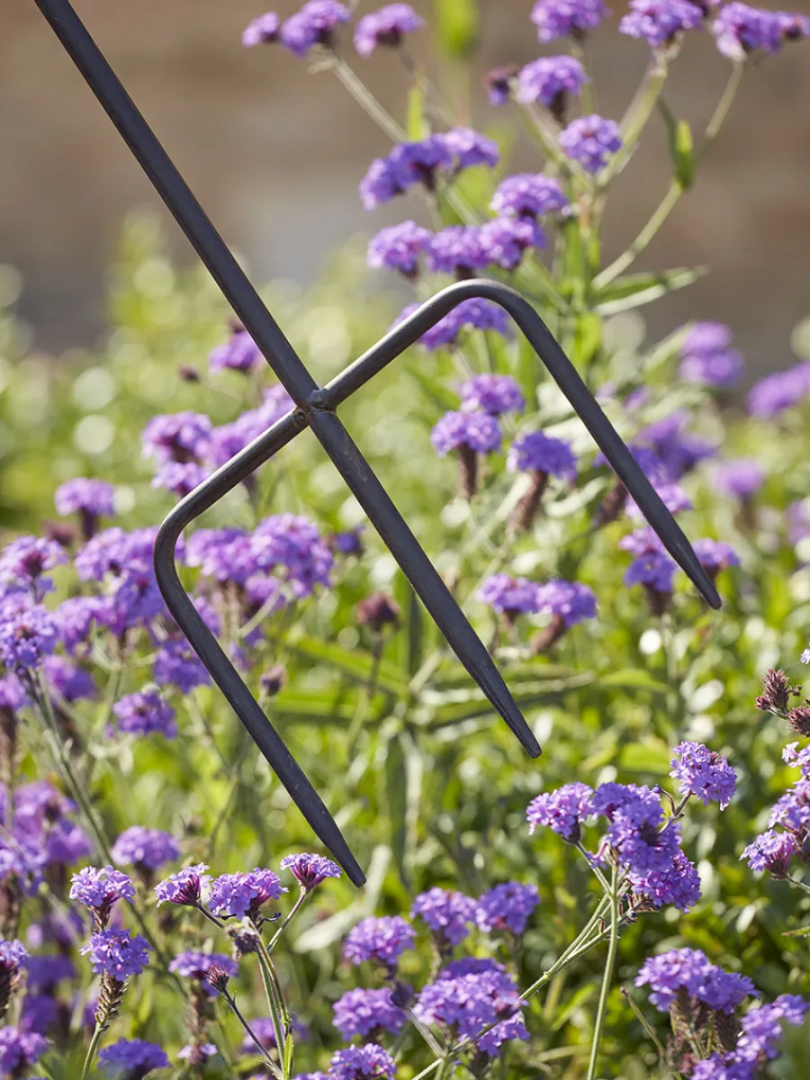 Cox & Cox Decorative Outdoors<Leaf Stake Décor