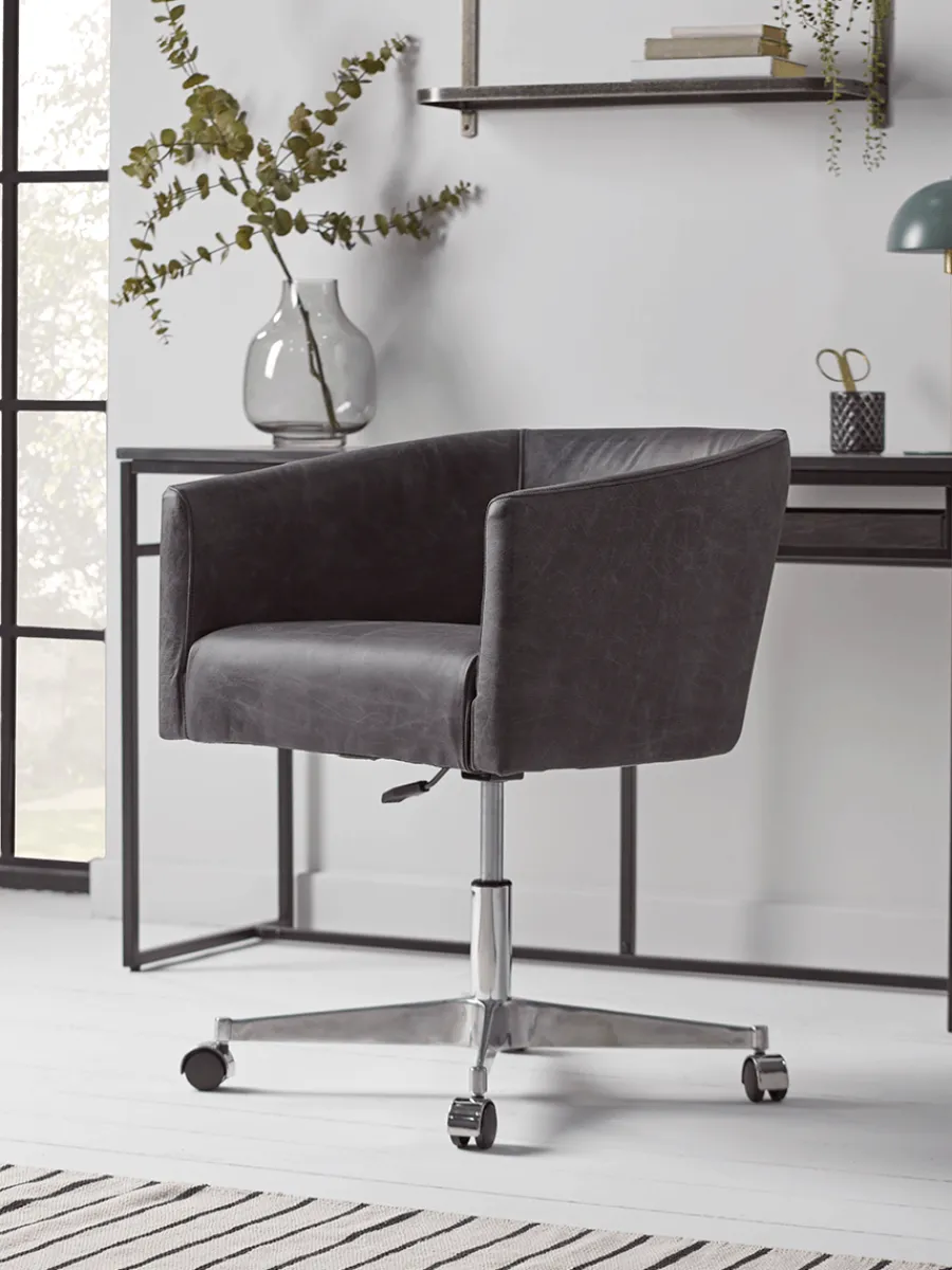 Cox & Cox Office Chairs<Leather Wheeled Tub Chair - Vintage Black