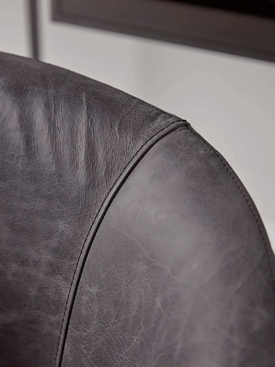 Cox & Cox Office Chairs<Leather Wheeled Tub Chair - Vintage Black