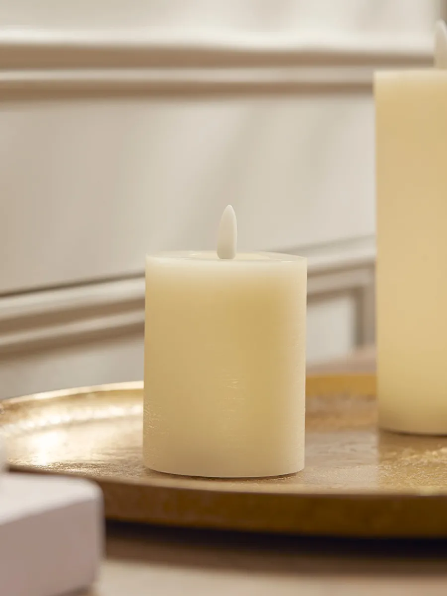 Cox & Cox Candle Holders<LED Faux Candle
