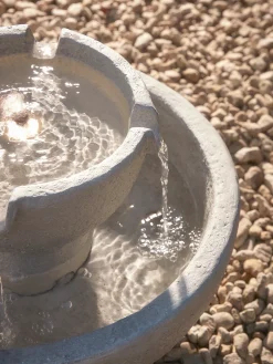 Cox & Cox Water Features<Light Up Solar Water Feature