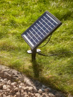 Cox & Cox Water Features<Light Up Solar Water Feature