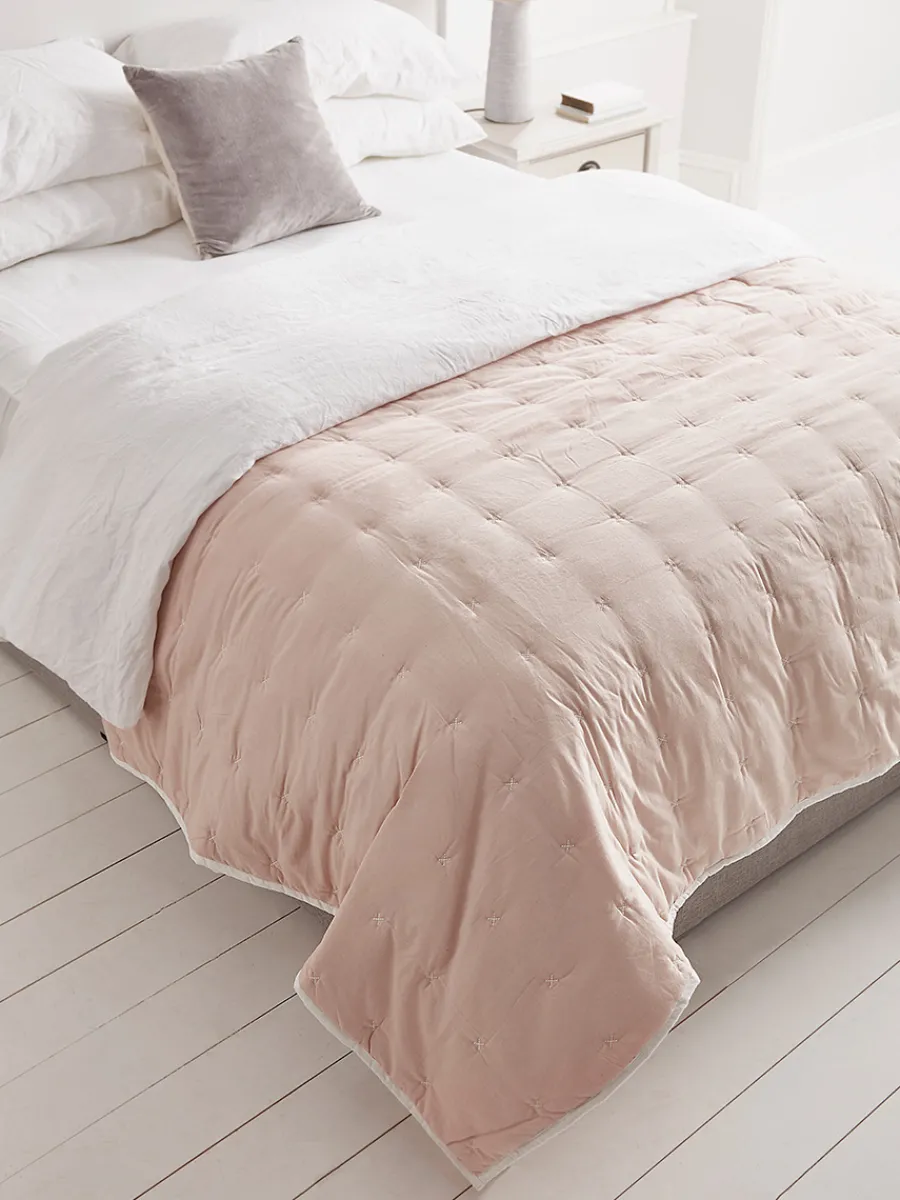 Cox & Cox Bedding|Bedding<Lightweight Cross Stitch Bedspread - Blush