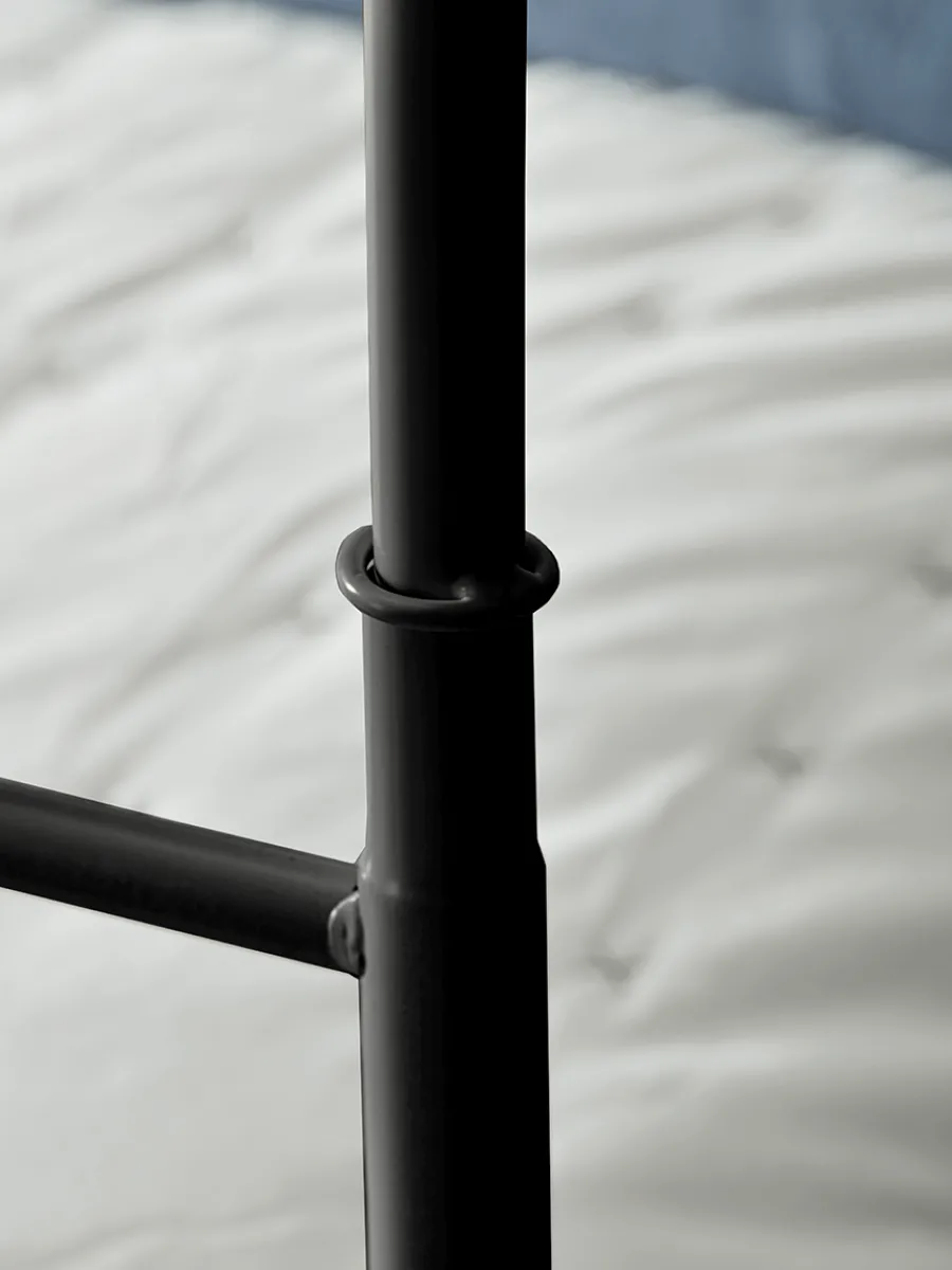 Cox & Cox Beds, Headboards & Mattresses<Luna Canopy Kingsize Bed - Black