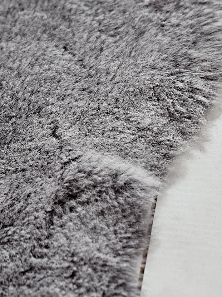 Cox & Cox Sheepskin Rugs & Hides|Sheepskin Rugs & Hides<Shorthaired Graphite Sheepskin - Double