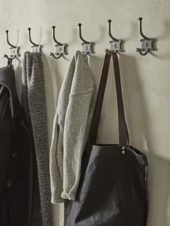 Cox & Cox Hardware|Hooks & Hook Racks<Six Numbered Coat Hooks - Antique Iron