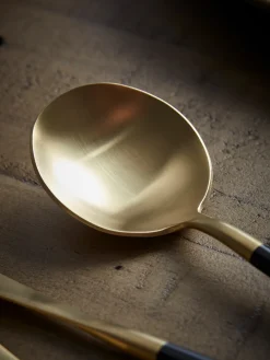 Cox & Cox Kitchen Accessories & Tableware<Sixteen Piece Cutlery Set - Black & Gold