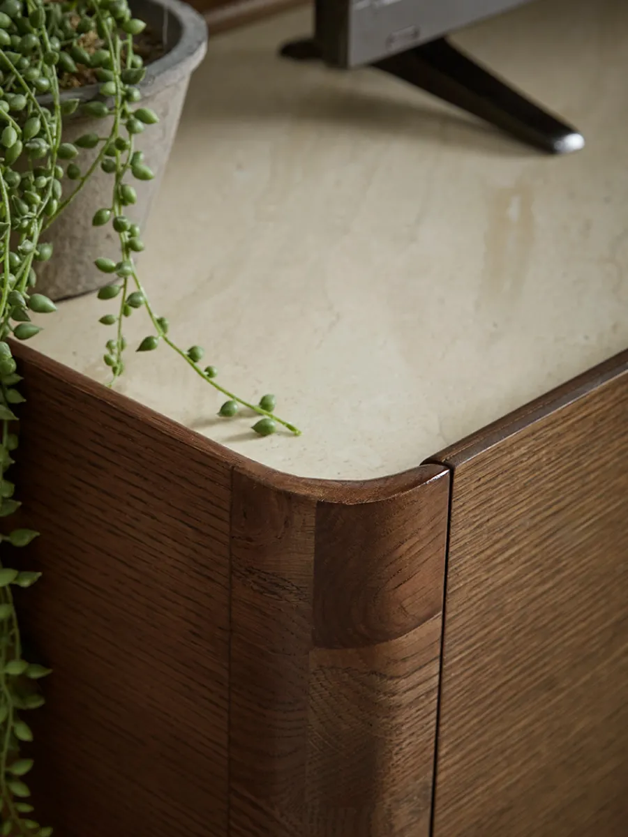 Cox & Cox Media Units<Tena Media Unit