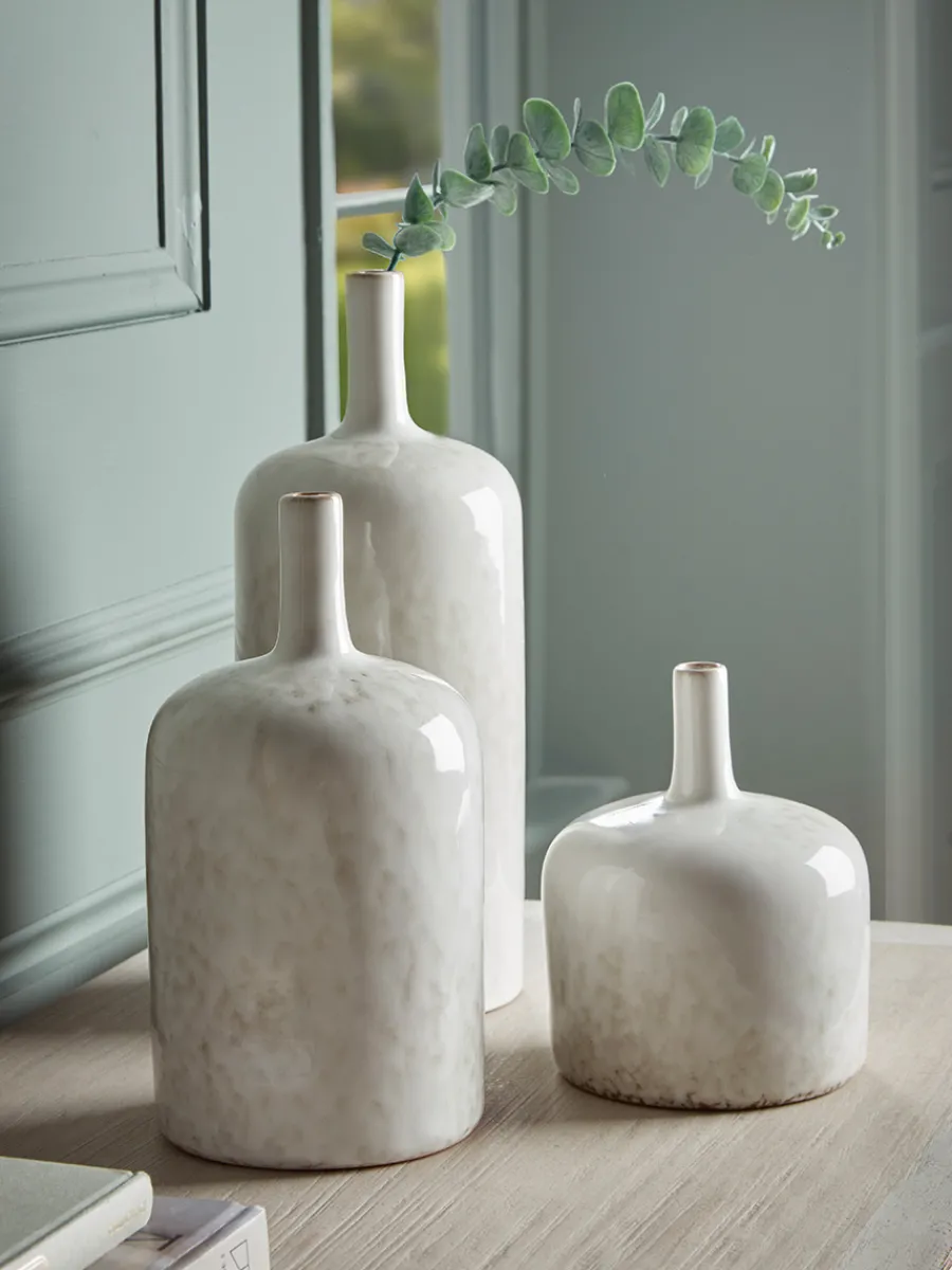 Cox & Cox Vases<Three Glazed Vases - White