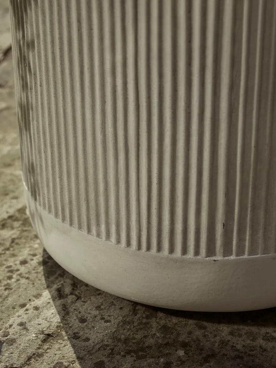 Cox & Cox Plant Pots & Troughs<Three Ribbed Planters