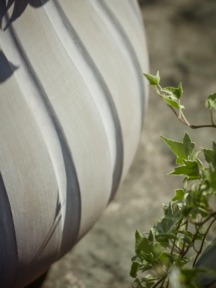 Cox & Cox Plant Pots & Troughs<Two Flourette Planters