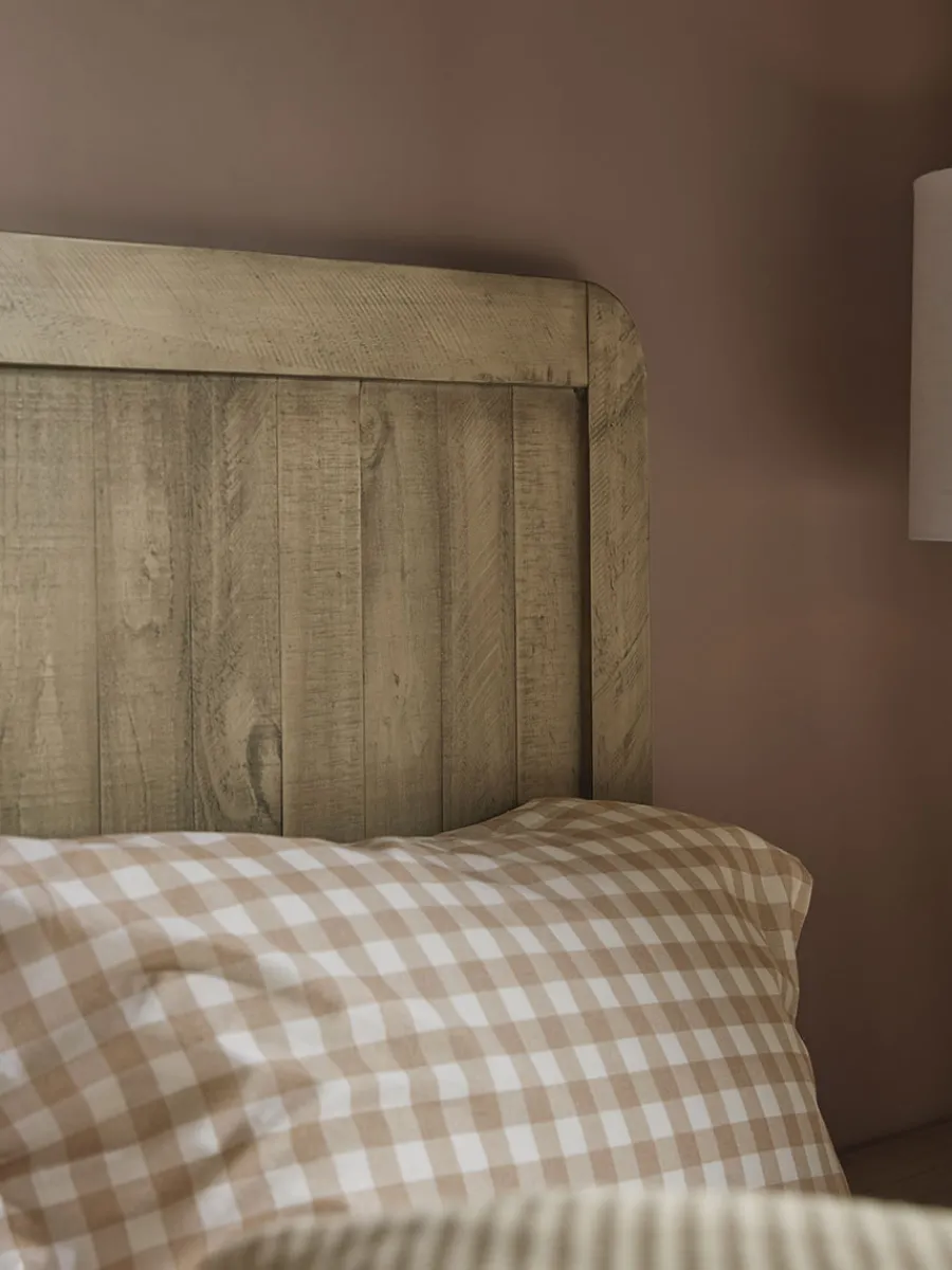 Cox & Cox Beds, Headboards & Mattresses<Valletta King Size Bed